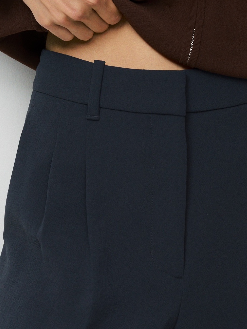 Aritzia Wilfred Effortless Pants Black Crepette High Rise Wide Leg Size 2 - Picture 14 of 16